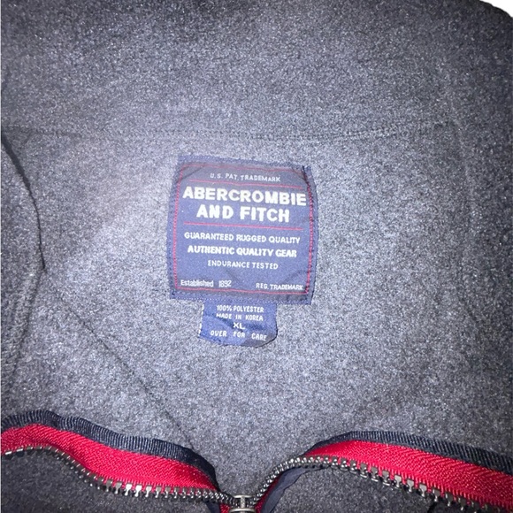Abercrombie and Fitch Fleece Vest XL Charcoal Gray Zip Front - Picture 3 of 3